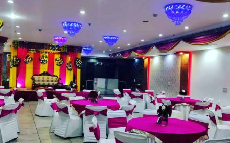 Anila Hotel, Rajouri Garden, Rs 850–2200, 4.3/5.0, Delhi