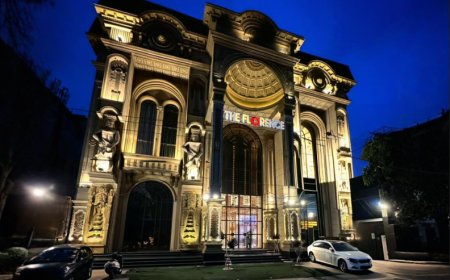 The Florence Banquet, Safdarjung, ₹2200–6500, 4.4/5.0, South Delhi