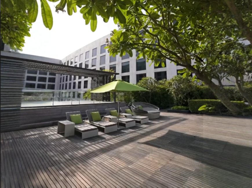 Pullman Hotel, Aerocity, Rs 2700–3500, 4.1/5.0, Delhi