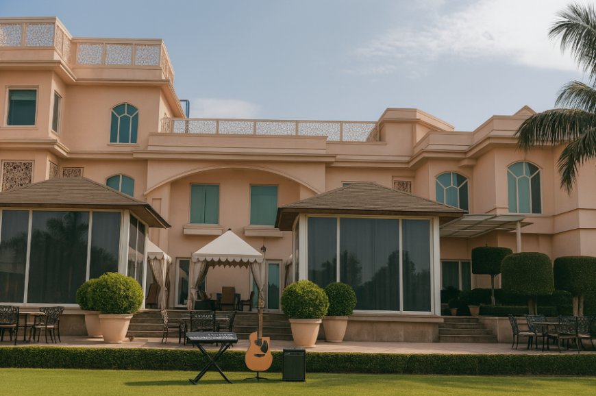 The Umrao, Laxmi Nagar, Rs 4200, 4.8/5.0, East Delhi