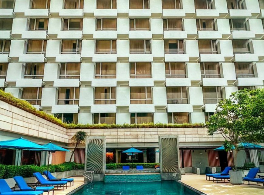 Holiday Inn, Mayur Vihar, Rs 1300–3800, 4.5/5.0, East Delhi